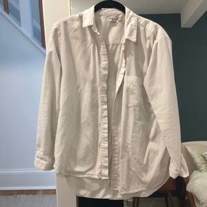 white button up collared shirt